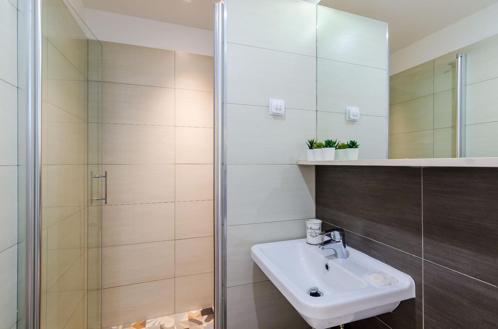 Midtown Apartments ดูบรอฟนิก ภายนอก รูปภาพ